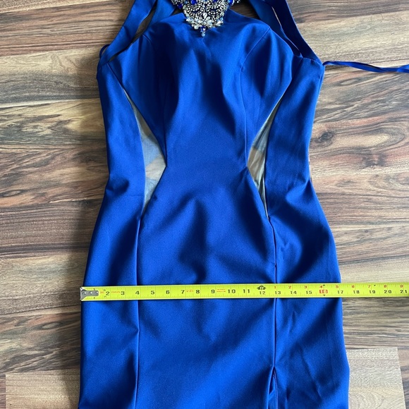 BNWT Nina Canacci beaded gown - Picture 9 of 11